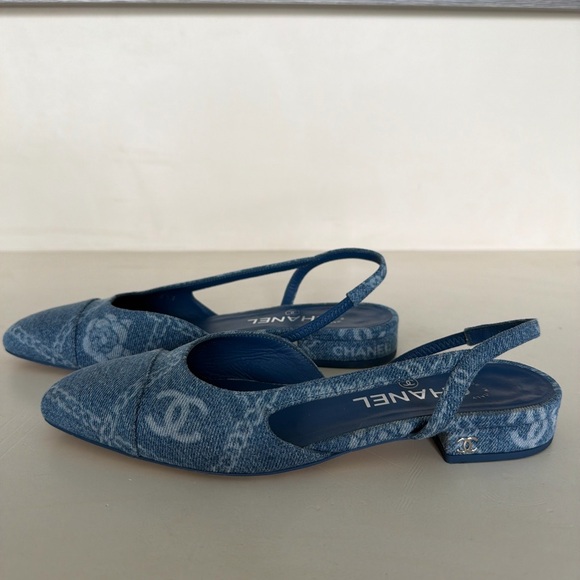 CHANEL Denim Slingback Flats / Size 37 - condition like new / used once or twice - Picture 2 of 2